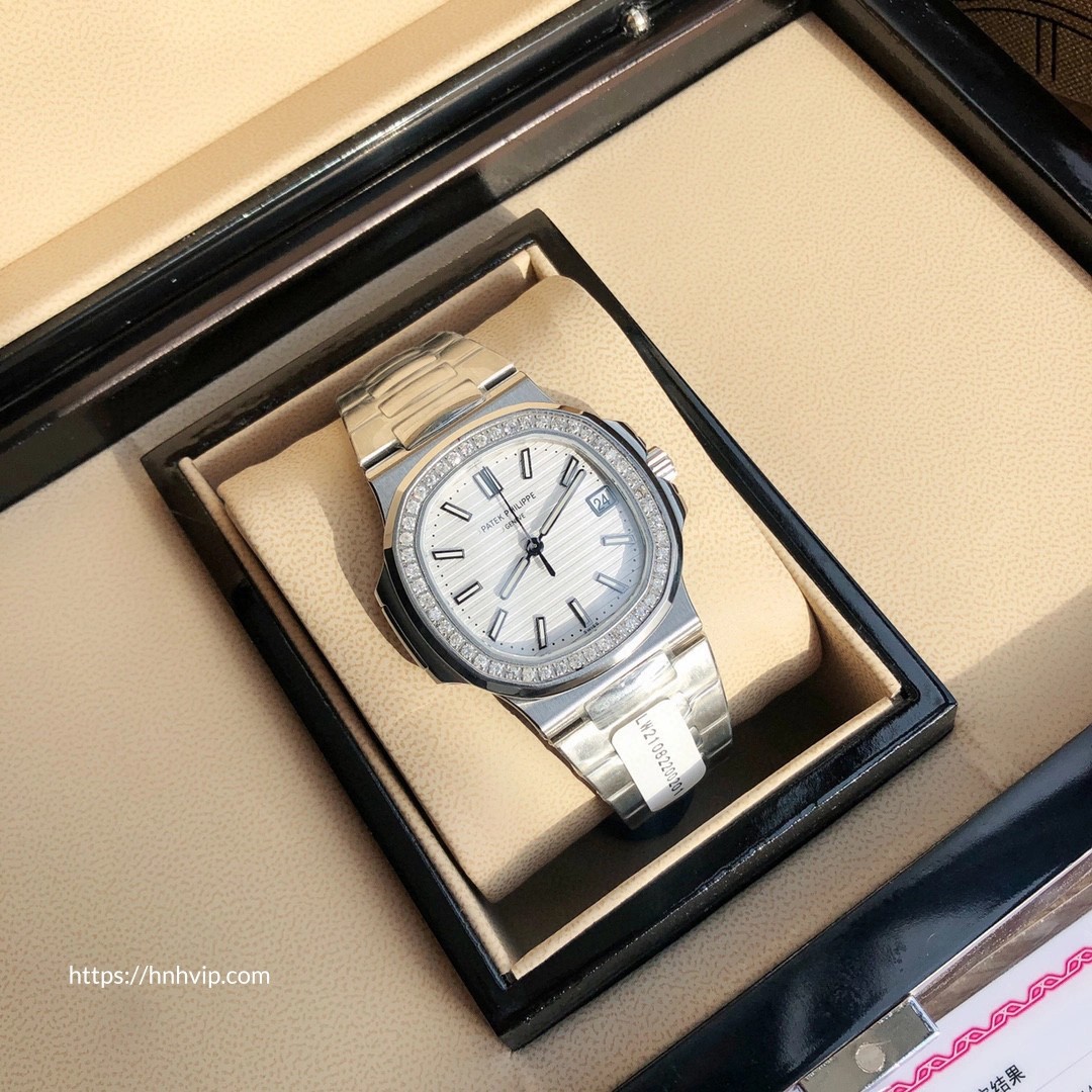 Patek Philippe Nautilus 5711/110P-001