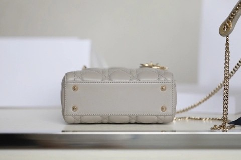 LADY DIOR 미니 백 그레이 까나쥬 양가죽