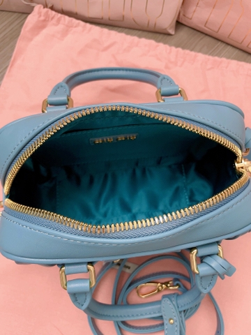 Miu Miu Arcadie 마틀라세 나파 가죽 백 5BB123 마린 블루 M1