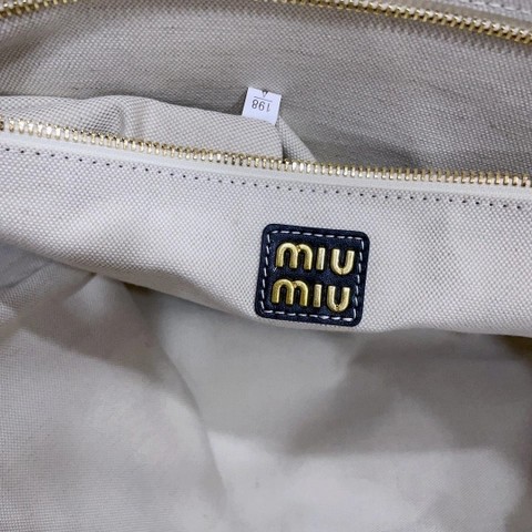 미우미우 아이비 가죽 토트백 5BG276 블랙 M1