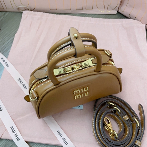 Miu Miu 5BP085 Schwarz Henkeltasche Aus Leder 카라멜 M1