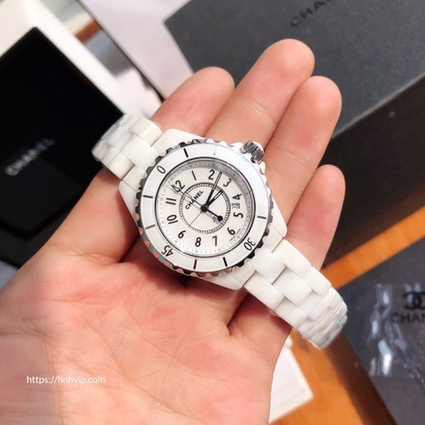 샤넬 J12 와치 33mm