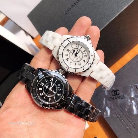 샤넬 J12 와치 33mm