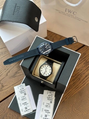 IWC IW326905 파일럿 워치 오토매틱 41 블랙 에이스