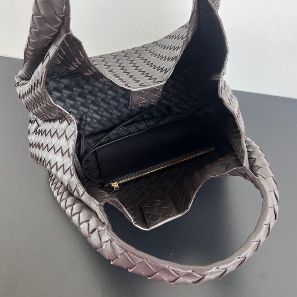 보테가 베네타 라지 캄파나 폰단트 844250V4 39x25x18.5cm