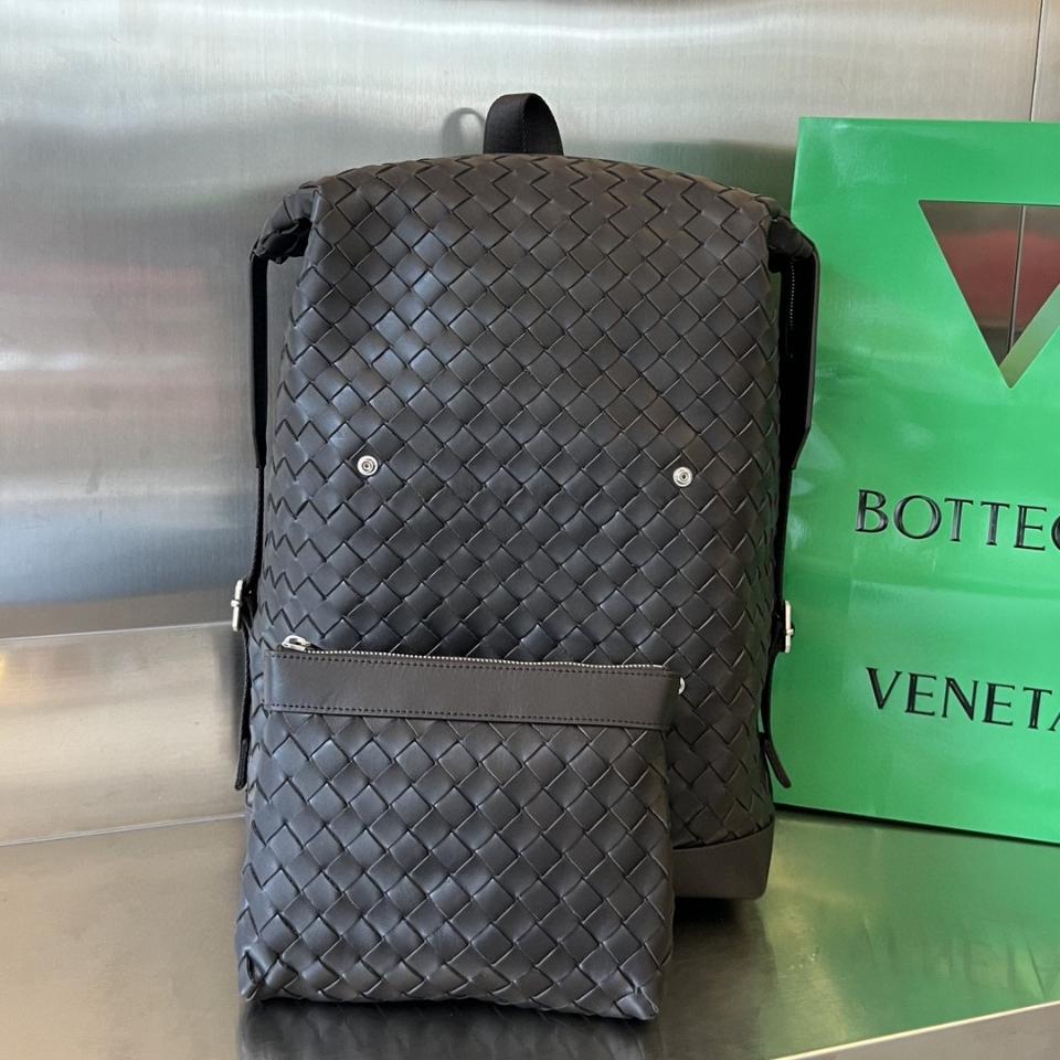 Bottega Veneta 인트레치아토 백팩 퐁당 653118 42x30x13cm