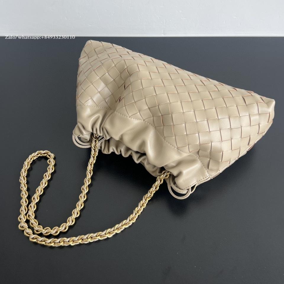 BOTTEGA VENETA 더스트백 노떼 베이지 839394 33x19x8CM